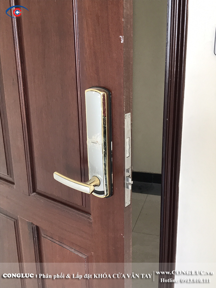 lắp khóa cửa từ Adel cho khách sạn Hải Hà Tuyết tại Hải Phòng