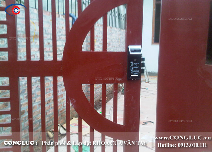 Lắp đặt khóa cửa vân tay cao cấp tại quận Lê Chân.Hotline:0913010111