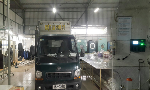 Lắp máy chấm công xưởng giặt là Phú Sỹ tại Sở Dầu